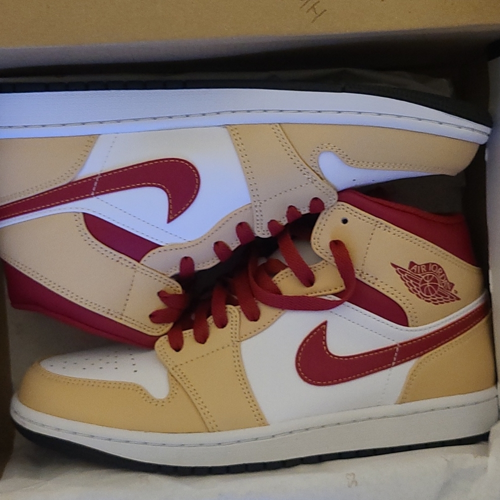 Jordan mids